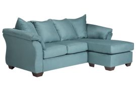 Darcy Collection 75006 Sectional With Chaise